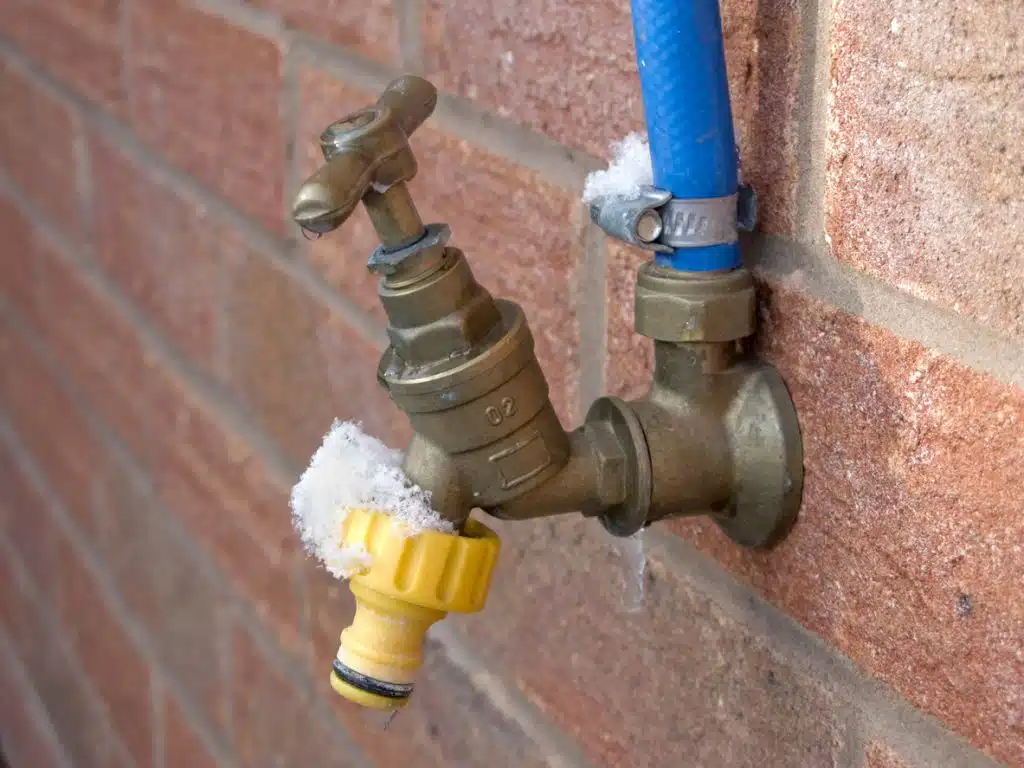 Fall Plumbing Tips for Dallas Homeowners